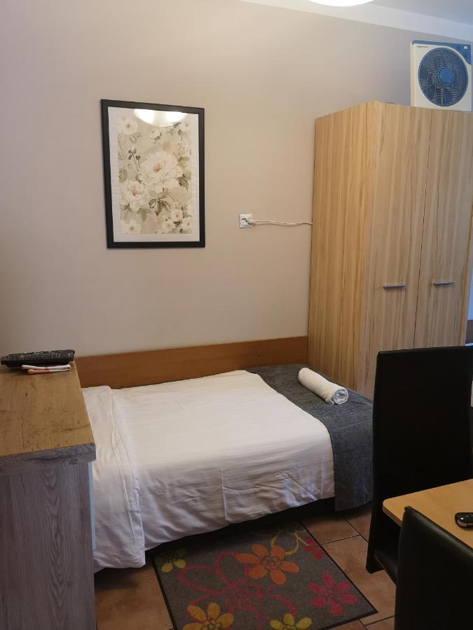 Apartamenty Jaskinia Solna Ruda Slaska Exteriér fotografie